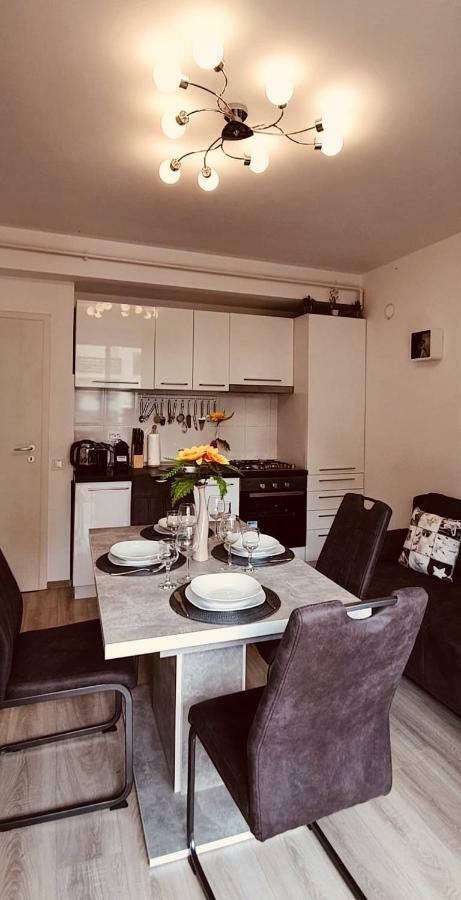 Apartament Comfort Primaverii Rîşnov Екстериор снимка